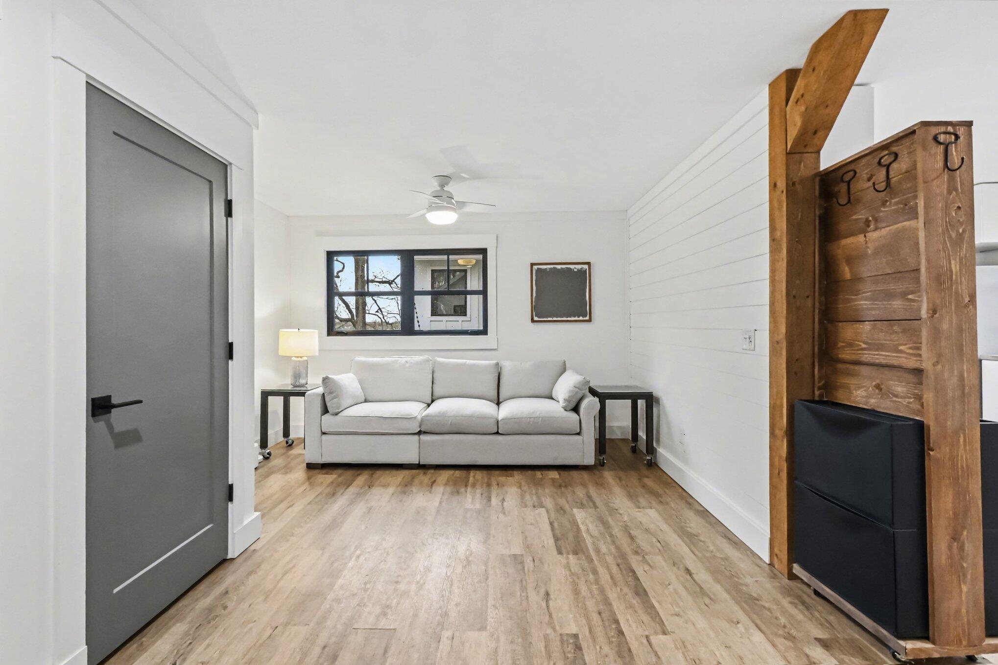 517 Glazier Road Chelsea, MI 48118 - Photo 32 of 61 030_file_4902