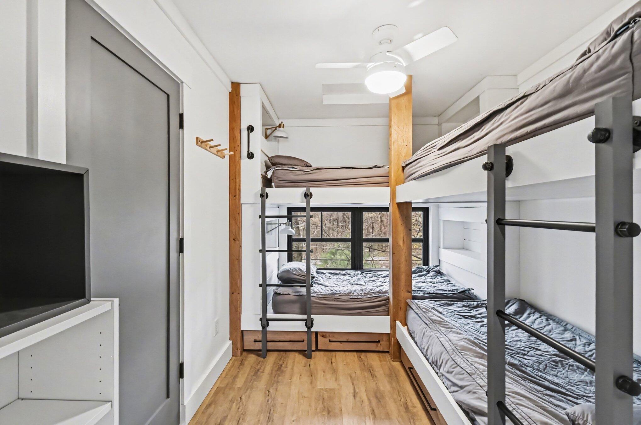 517 Glazier Road Chelsea, MI 48118 - Photo 33 of 61 031_file_2108