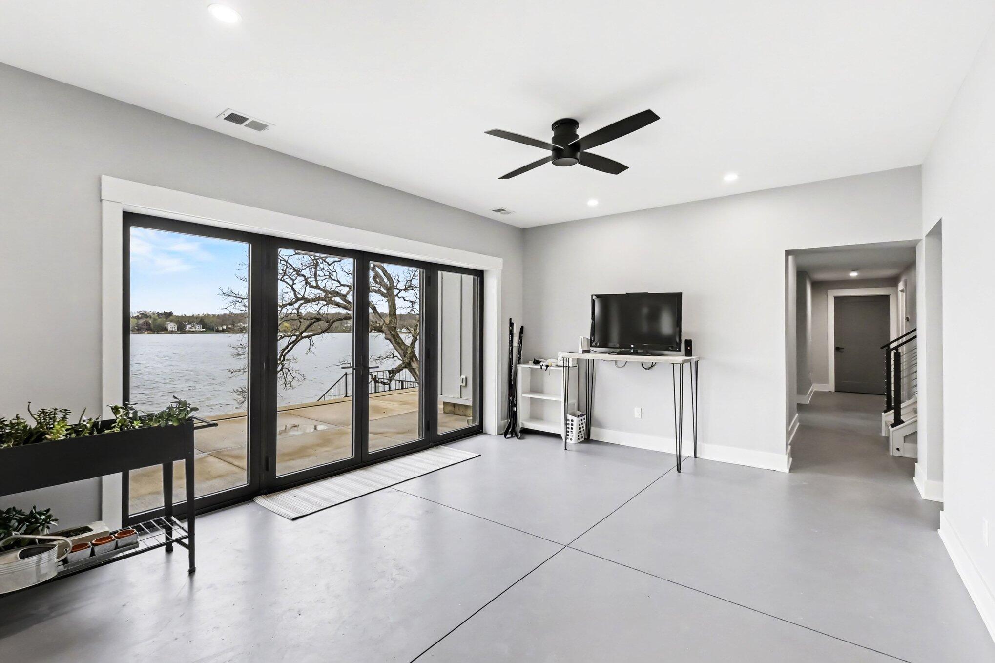 517 Glazier Road Chelsea, MI 48118 - Photo 41 of 61 041_file_6306