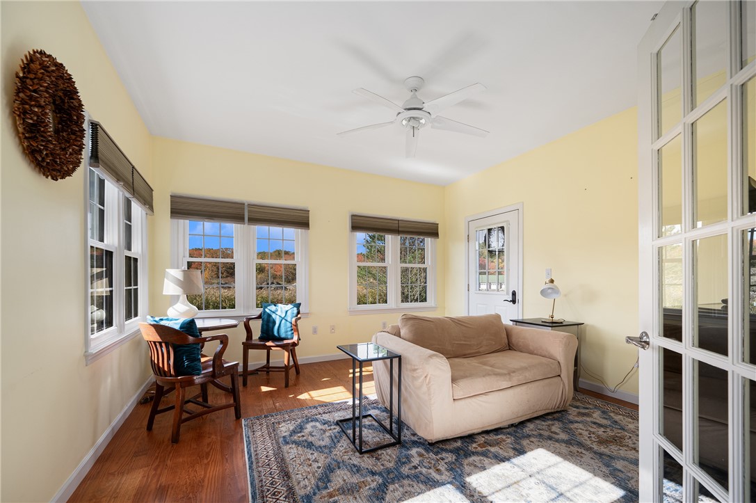318 Sutton Street Uxbridge, MA 01569 - Photo 12 of 24