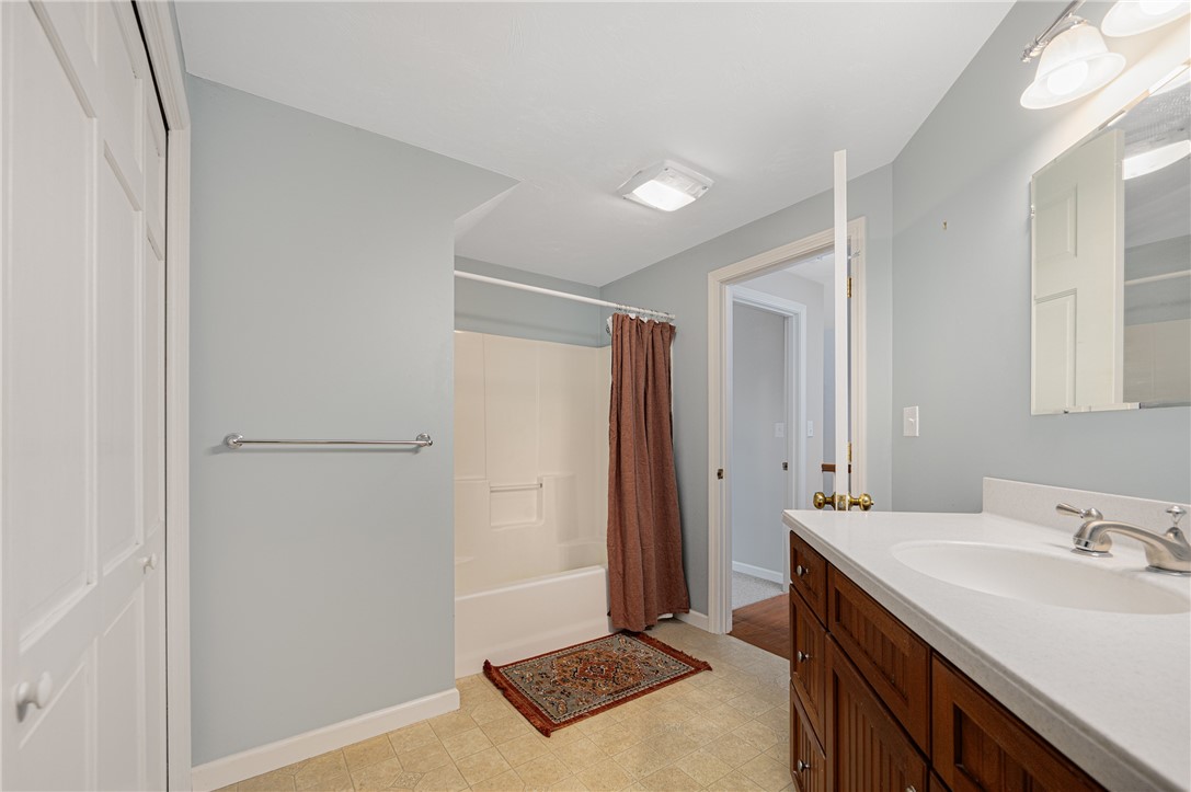 318 Sutton Street Uxbridge, MA 01569 - Photo 16 of 24