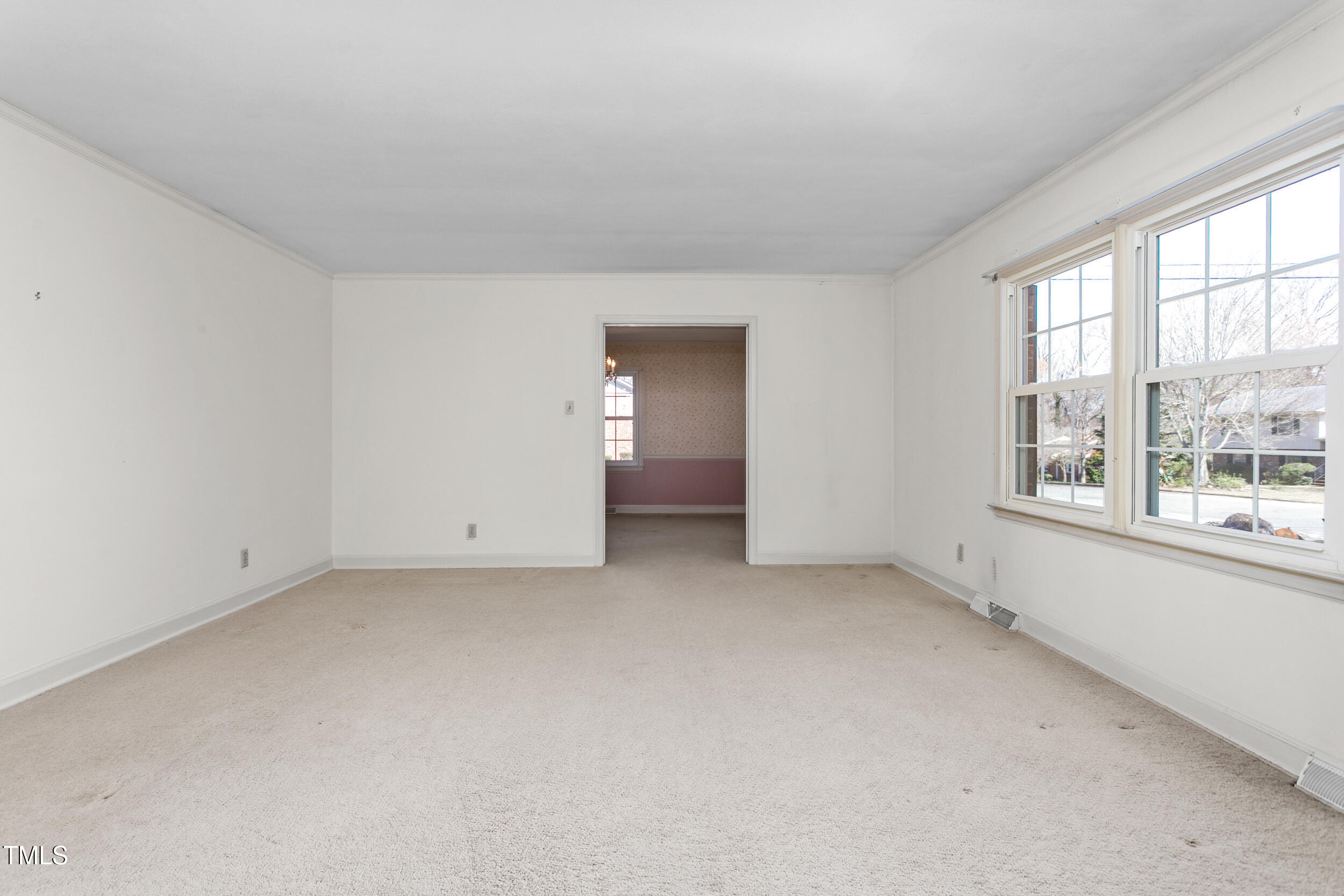 2103 Huntington Road Burlington, NC 27215 - Photo 6 of 36 2103 Huntington Road-6