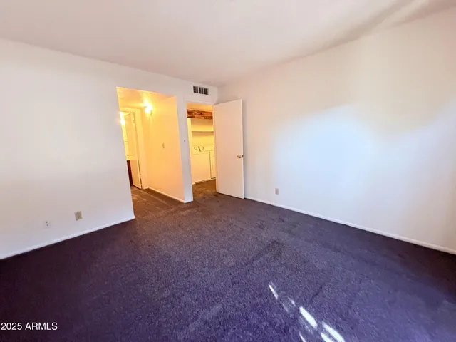 an empty room with a empty space