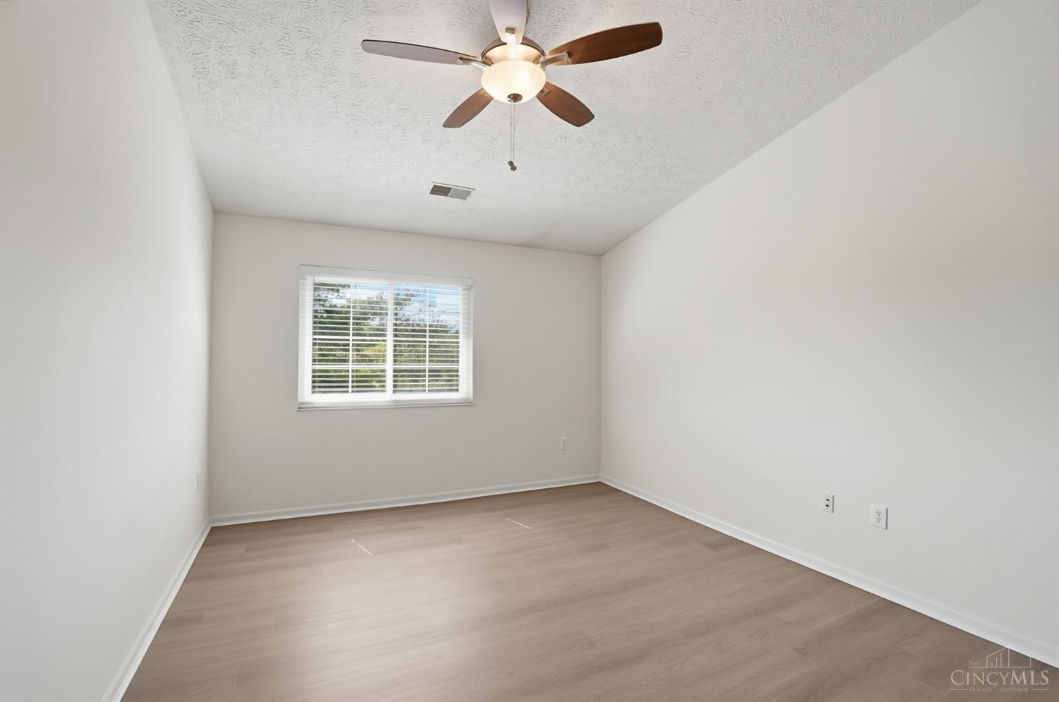 7372 Ridgepoint Drive, Unit 10 Cincinnati, OH 45230 - Photo 21 of 42