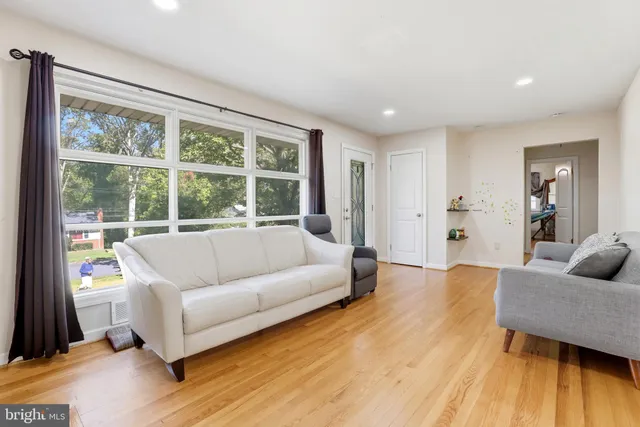 $499,900 | 6003 Windham Road, Laurel, MD 20707