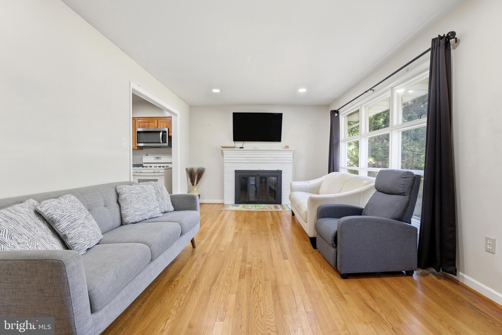 6003 Windham Road Laurel, MD 20707 - Photo 7 of 30