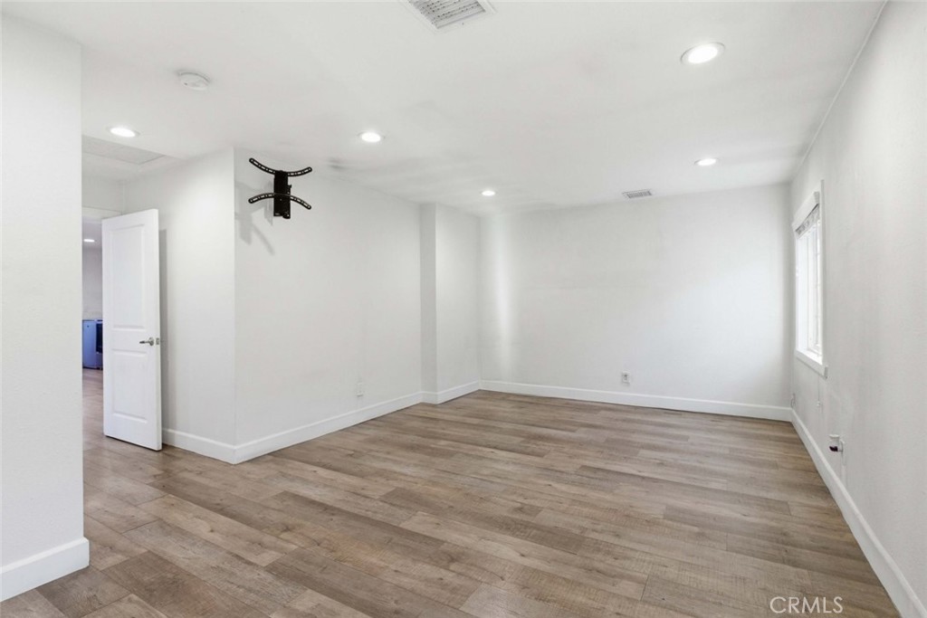 2468 Richelieu Avenue Los Angeles, CA 90032 - Photo 17 of 49