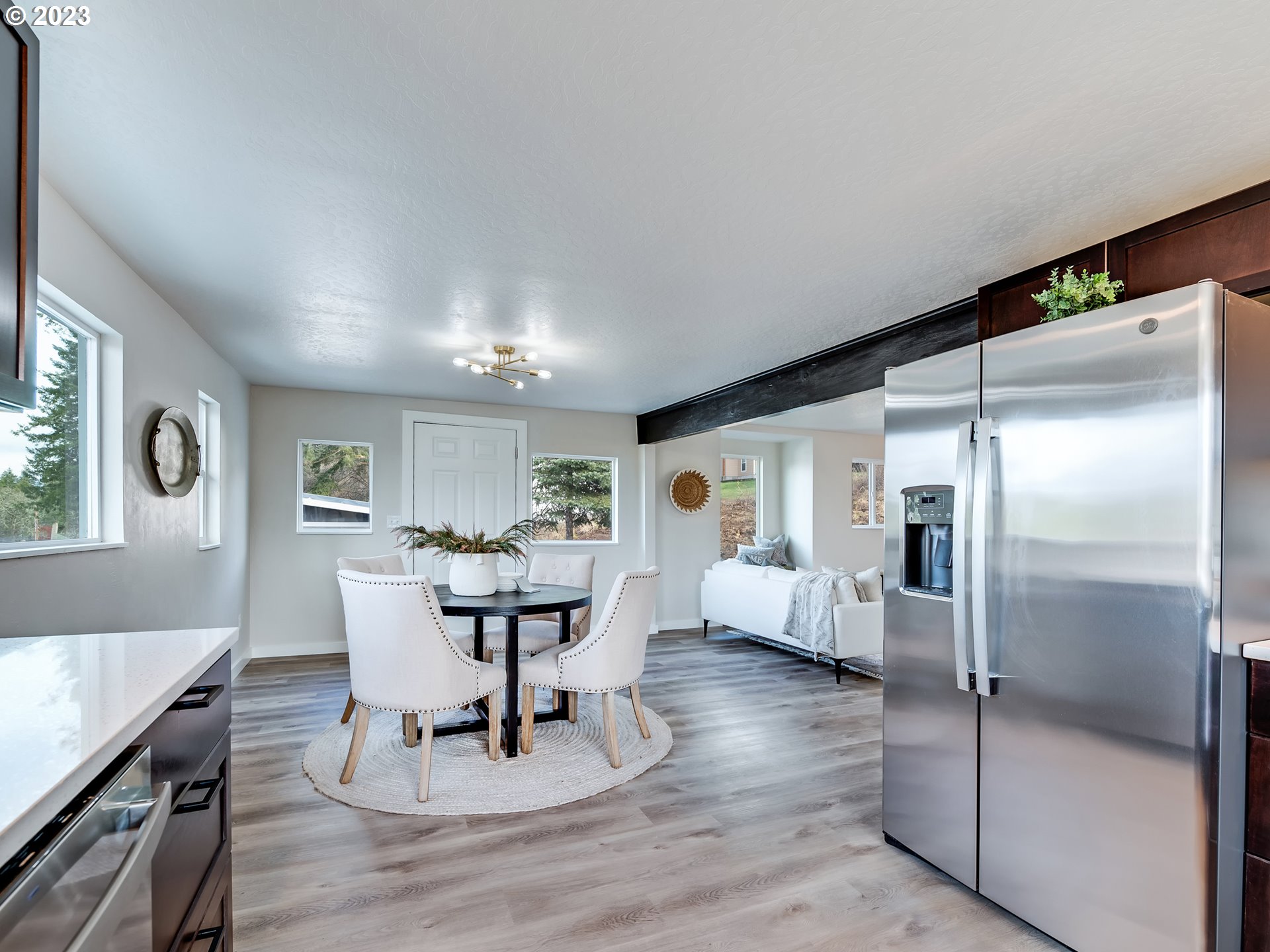 7935 South A Street Springfield, OR 97478 - Photo 12 of 32 Kitchen/Dining Room