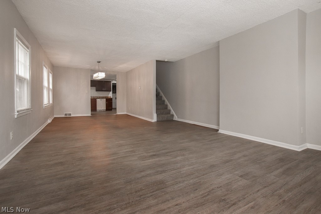 17705 Winslow Road Cleveland, OH 44120 - Photo 4 of 32 Gallery Image 4