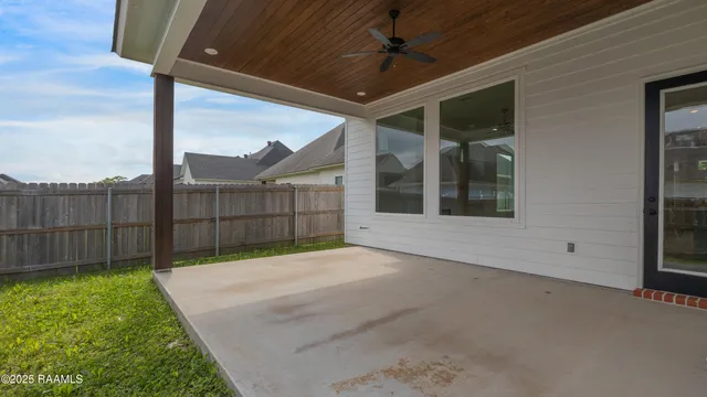 $374,990 | 213 Maple Branch Street, Lafayette, LA 70508