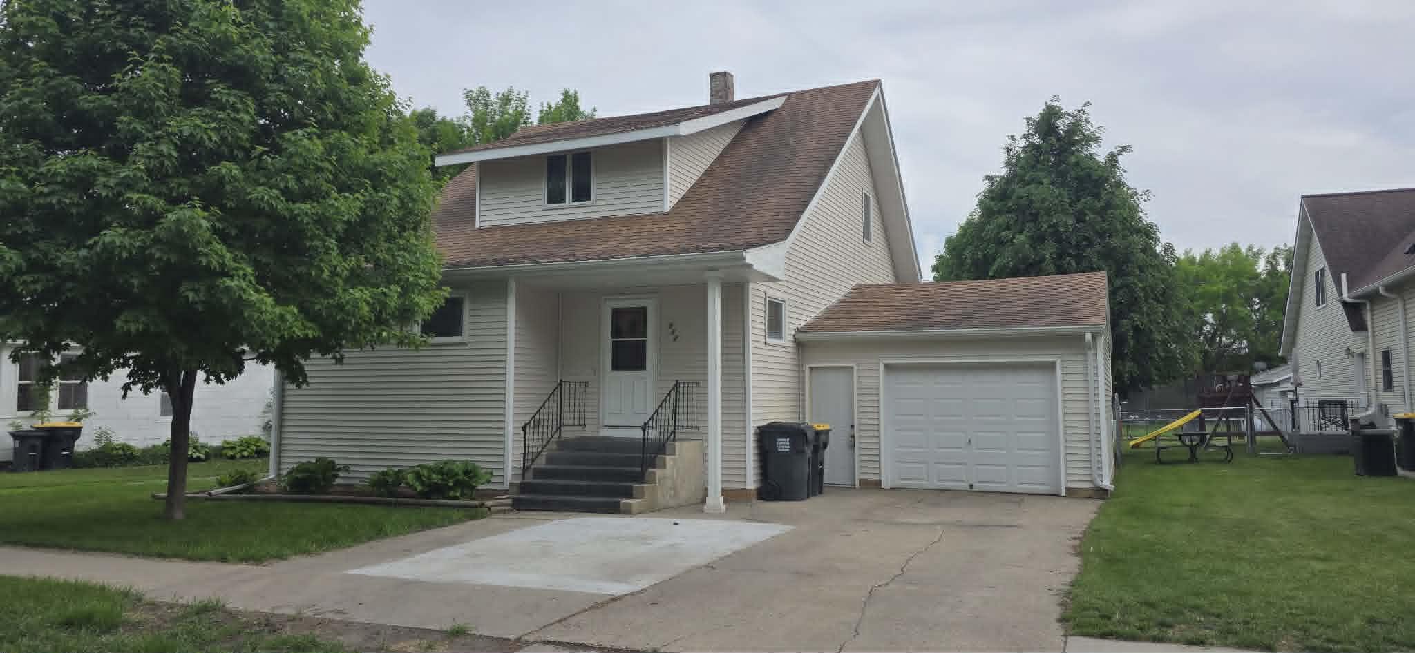 562 South Street Wabasso, MN 56293 - Photo 1 of 26