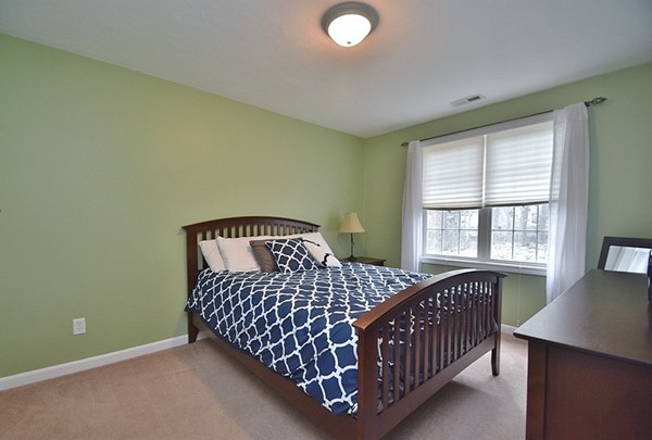 20 Duluth Street Worcester, MA 01604 - Photo 16 of 25