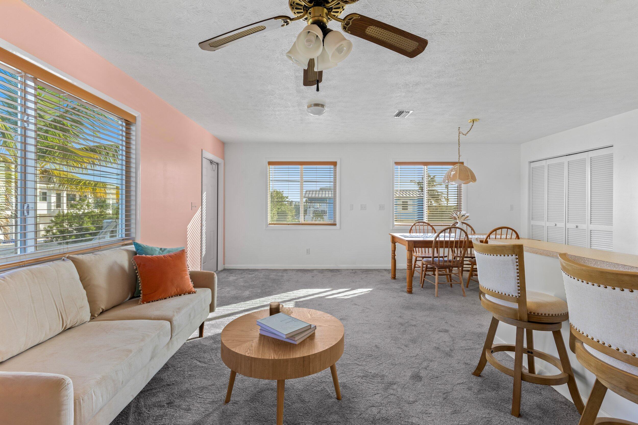 489 Pirates Road Summerland Key, FL 33042 - Photo 14 of 50 living