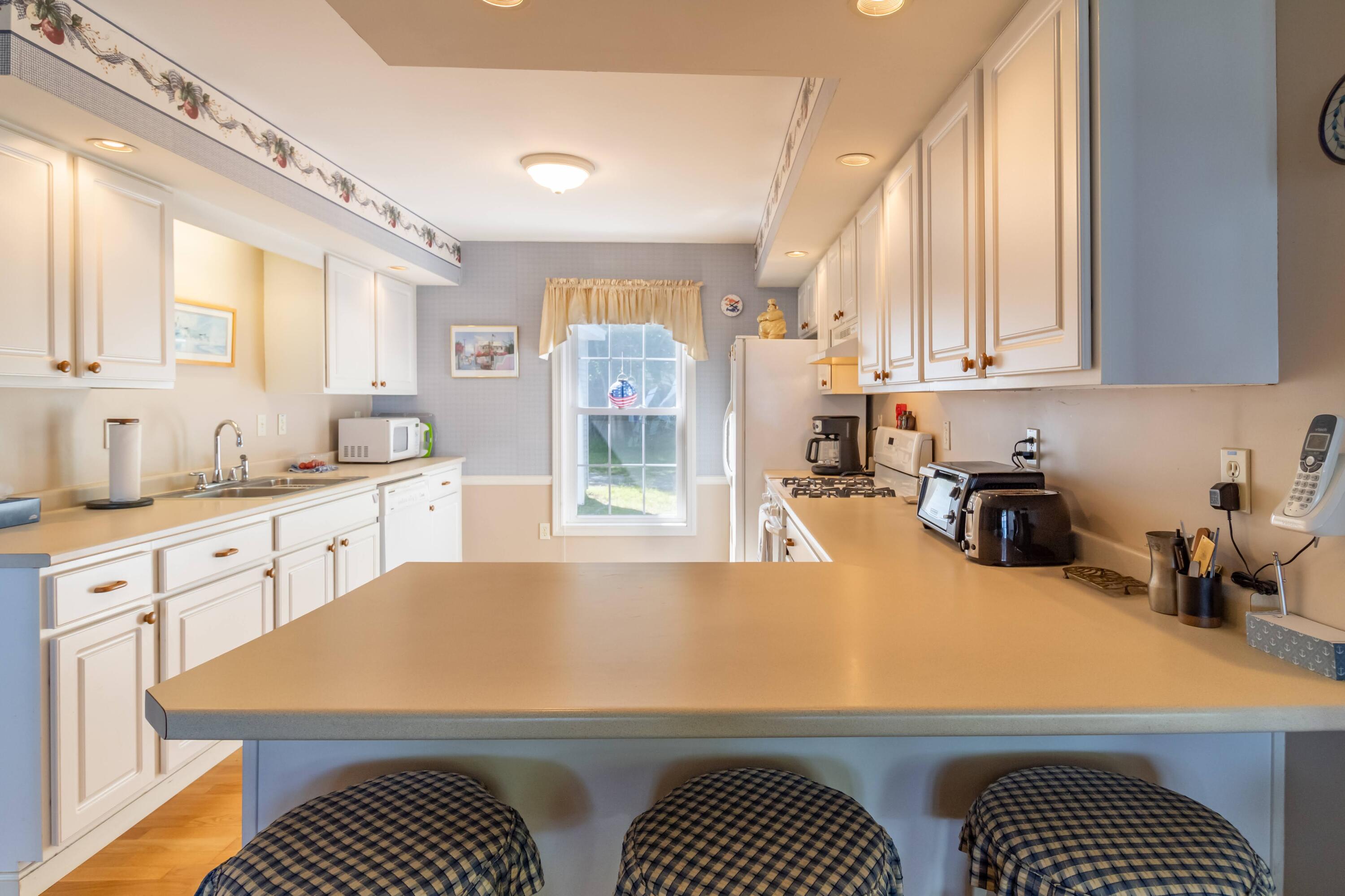 55 Fox Run Lamoine, ME 04605 - Photo 8 of 63 Kitchen