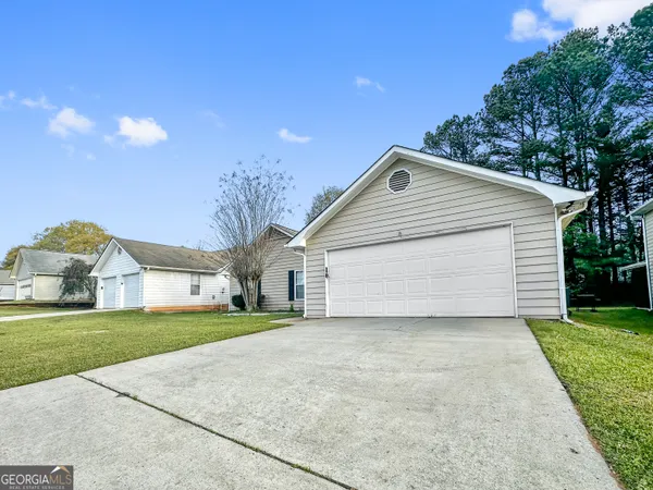 $1,995 | 290 Cornwallis Way, Fayetteville, GA 30214