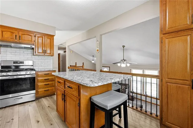 $400,000 | 19710 Kansas City Boulevard, Camden Point, MO 64018