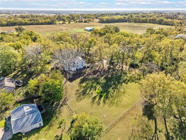 $400,000 | 19710 Kansas City Boulevard, Camden Point, MO 64018