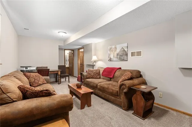 $400,000 | 19710 Kansas City Boulevard, Camden Point, MO 64018