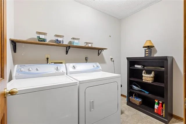 $400,000 | 19710 Kansas City Boulevard, Camden Point, MO 64018