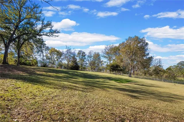 $400,000 | 19710 Kansas City Boulevard, Camden Point, MO 64018