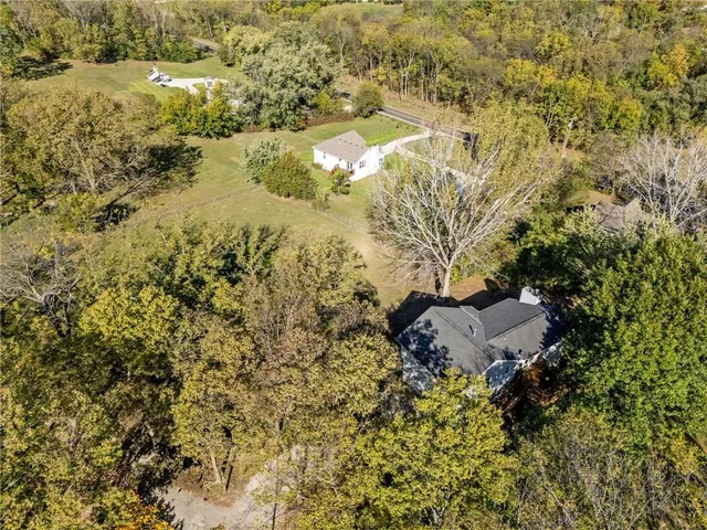 $400,000 | 19710 Kansas City Boulevard, Camden Point, MO 64018