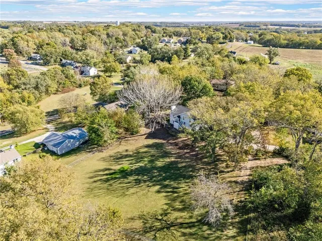 $400,000 | 19710 Kansas City Boulevard, Camden Point, MO 64018