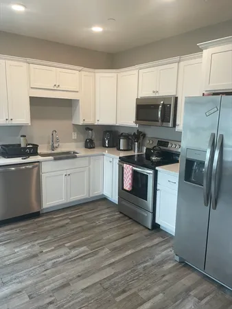 $3,000 | 92 Sagamore Street, Unit 201, Quincy, MA 02171