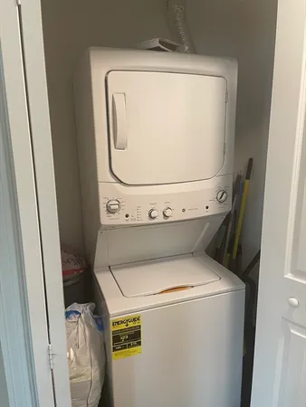 $3,000 | 92 Sagamore Street, Unit 201, Quincy, MA 02171