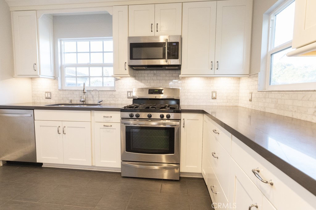 11962 Ricky Avenue Garden Grove, CA 92840 - Photo 3 of 13