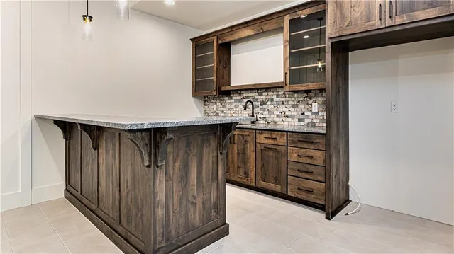 $799,000 | 119 Teton Ridge, Lake Winnebago, MO 64034