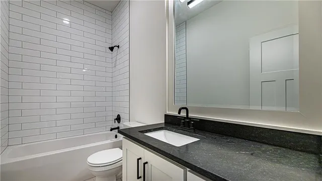 $799,000 | 119 Teton Ridge, Lake Winnebago, MO 64034