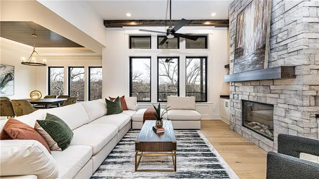 $799,000 | 119 Teton Ridge, Lake Winnebago, MO 64034