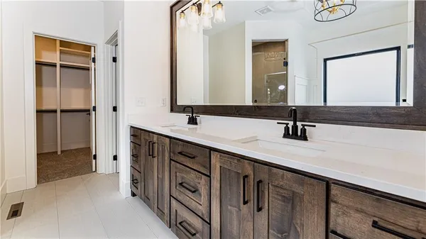 $795,000 | 119 Teton Ridge, Lake Winnebago, MO 64034
