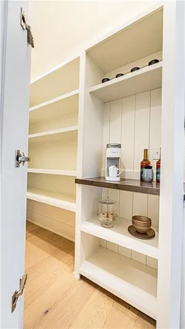 $799,000 | 119 Teton Ridge, Lake Winnebago, MO 64034