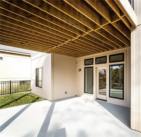 $795,000 | 119 Teton Ridge, Lake Winnebago, MO 64034