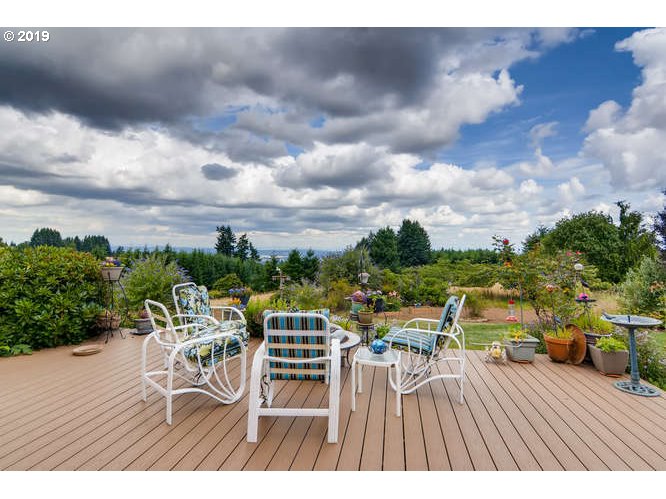 13848 Southwest Whitmore Road Hillsboro, OR 97123 - Photo 23 of 29 a view of a balcony with chairs
