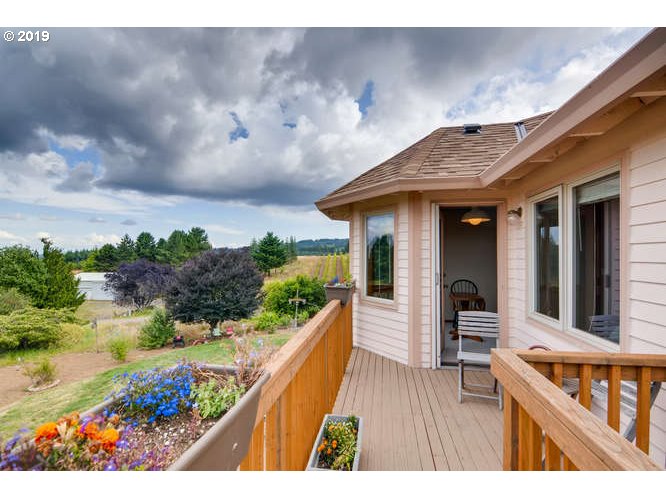 13848 Southwest Whitmore Road Hillsboro, OR 97123 - Photo 25 of 29 a view of swimming pool with outdoor seating