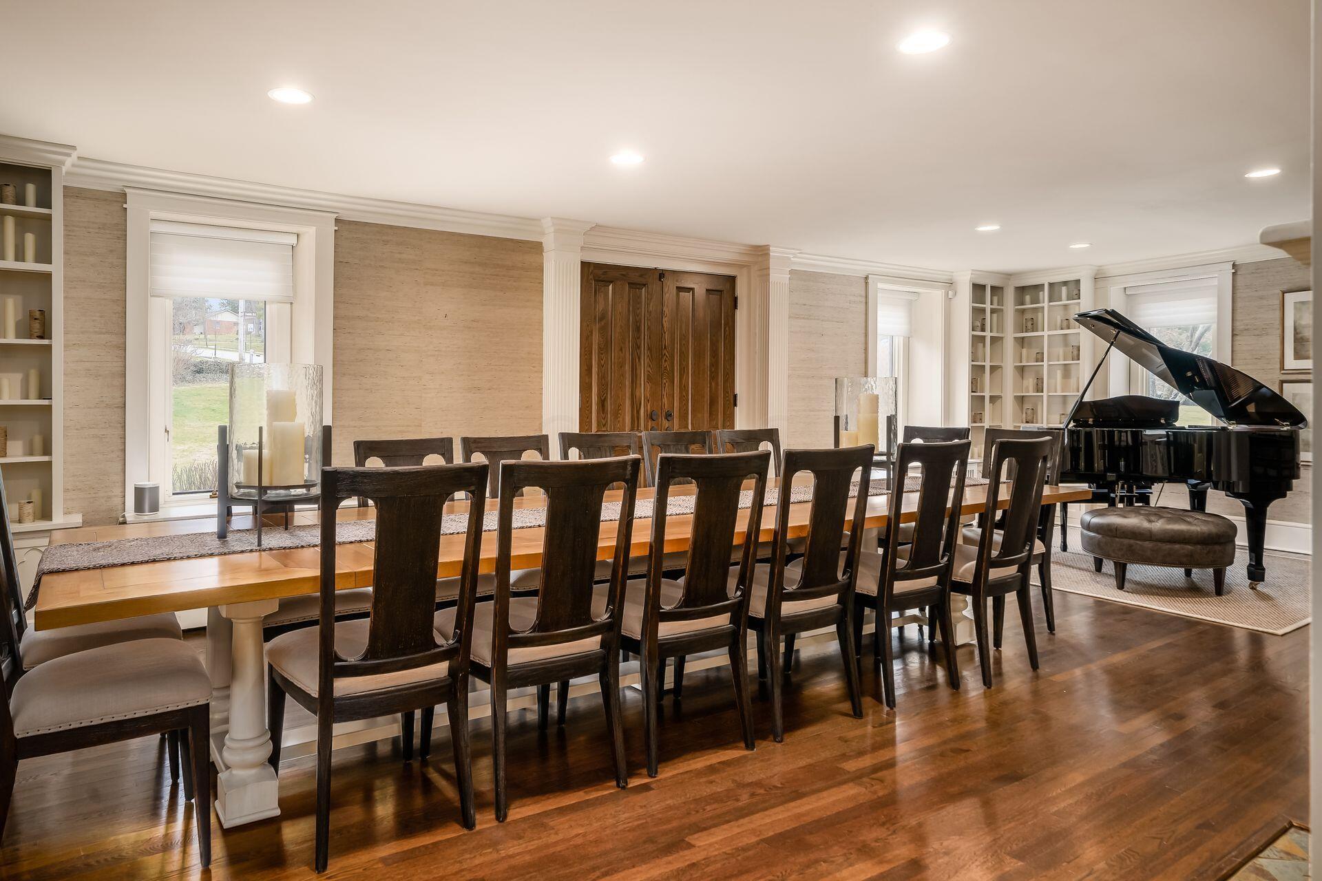 6028 Dublin Road Dublin, OH 43017 - Photo 18 of 91 Dining Room