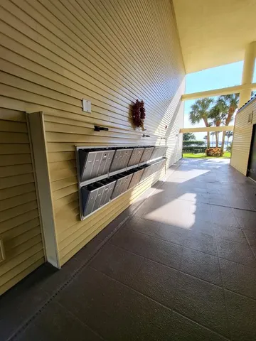 $3,000 | 650 Island Way, Unit 208, Clearwater, FL 33767