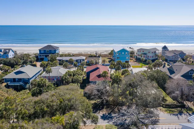 $1,575,000 | 716 East Arctic Avenue, Folly Beach, SC 29439