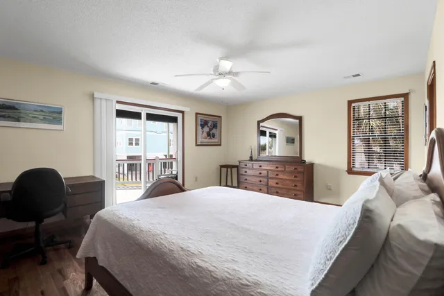 $1,575,000 | 716 East Arctic Avenue, Folly Beach, SC 29439