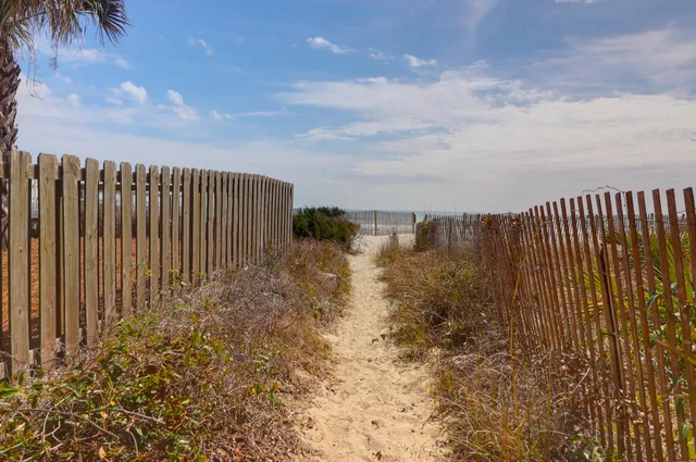 $1,575,000 | 716 East Arctic Avenue, Folly Beach, SC 29439