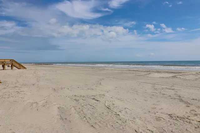 $1,575,000 | 716 East Arctic Avenue, Folly Beach, SC 29439