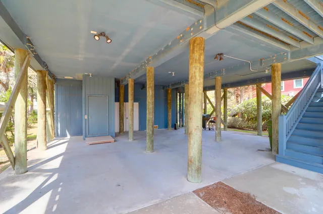 $1,575,000 | 716 East Arctic Avenue, Folly Beach, SC 29439