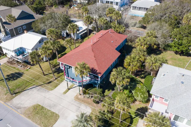 $1,575,000 | 716 East Arctic Avenue, Folly Beach, SC 29439
