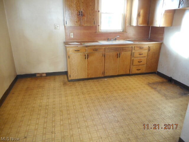 3642 Ferdinand Road Youngstown, OH 44511 - Photo 4 of 5 Gallery Image 4