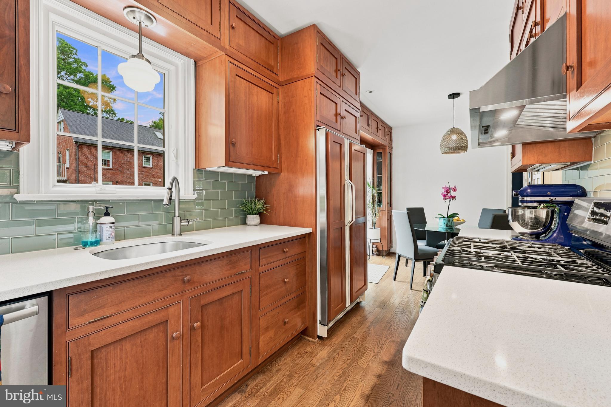 9404 Worth Avenue Silver Spring, MD 20901 - Photo 9 of 70