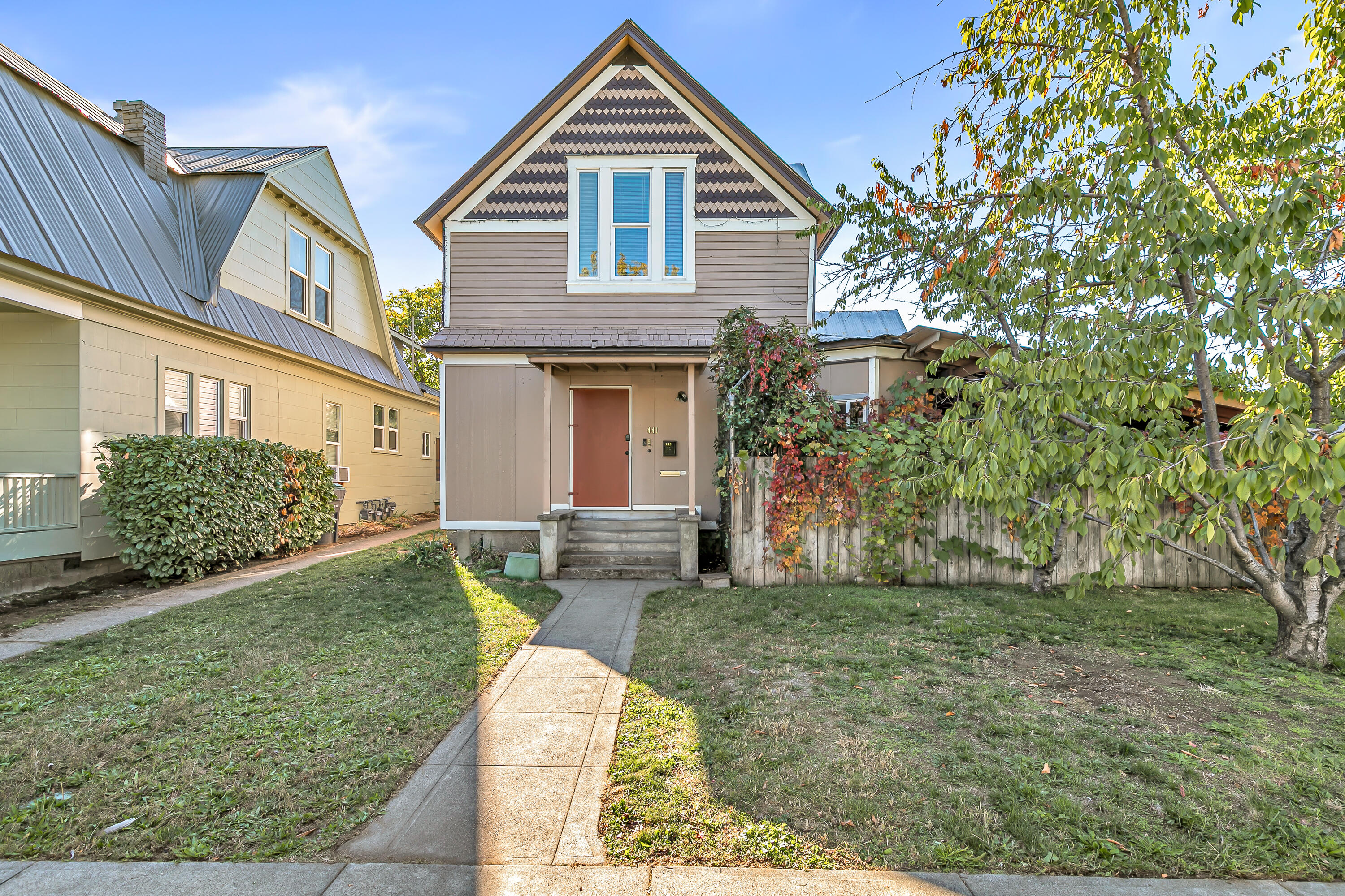 441 North Grape Street Medford, OR 97501 - Photo 1 of 30 9R9A5233