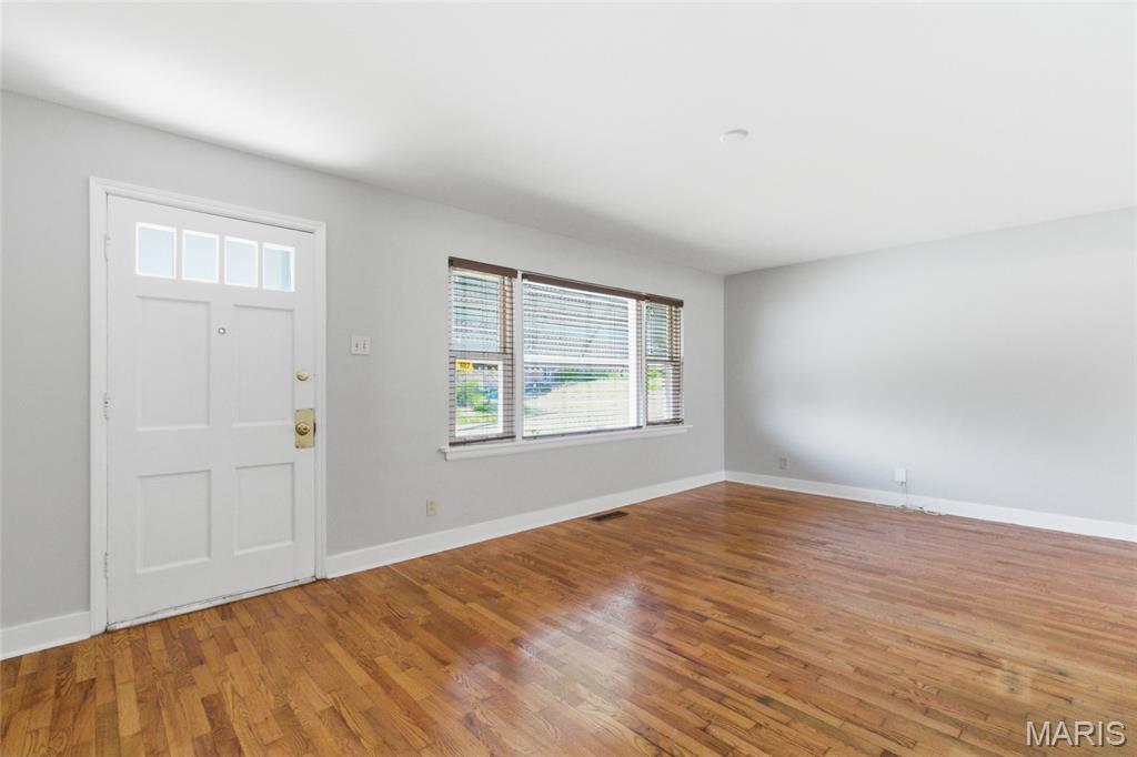 1550 Grant Road Webster Groves, MO 63119 - Photo 6 of 29