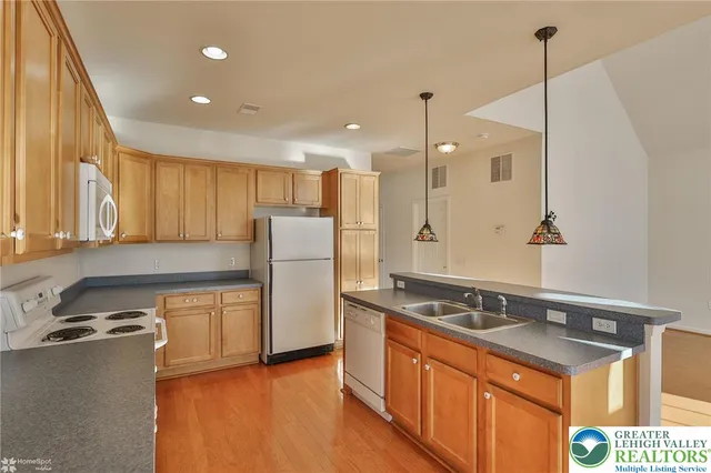 $490,000 | 13 Devonshire Drive, Easton, PA 18045